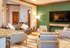 Peaceful Luxurious Ranch Family Reunion