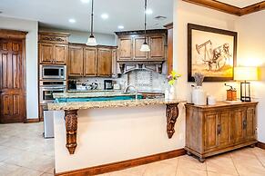 Peaceful Luxurious Ranch Family Reunion