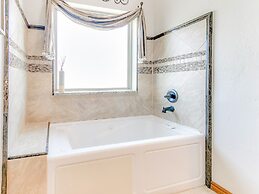 Peaceful Luxurious Ranch Family Reunion