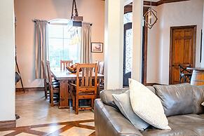 Peaceful Luxurious Ranch Family Reunion