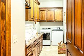 Peaceful Luxurious Ranch Family Reunion