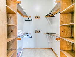 Peaceful Luxurious Ranch Family Reunion