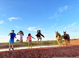 Peaceful Luxurious Ranch Family Reunion