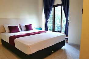 OYO 94248 Hotel Majest