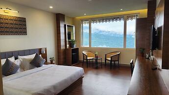 Voyage Royal Retreat