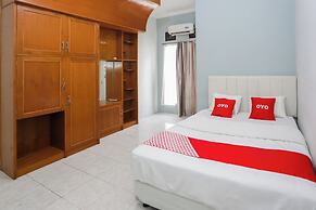 OYO 94251 Sman House