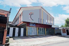 OYO 94251 Sman House