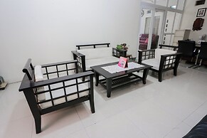 OYO 94251 Sman House