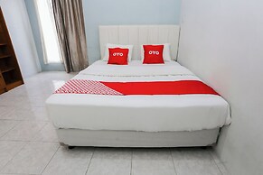 OYO 94251 Sman House