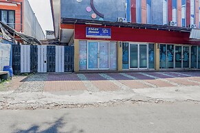 OYO 94251 Sman House