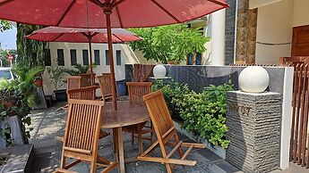 OYO 94242 Taman Duta Syariah