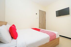 Hotel O Rungkut Near Its Surabaya Formerly Ace Business Hotel