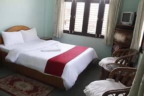 Pushpa Guest House
