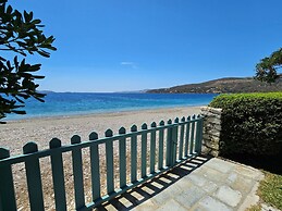 Skyros BnB Beach House Amaryllis