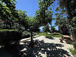 Skyros BnB Beach House Amaryllis