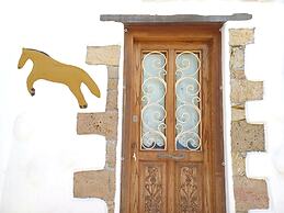 Skyros BnB Little Horse in Skyros Town