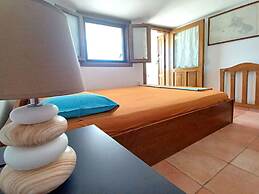 Skyros BnB Little Horse in Skyros Town