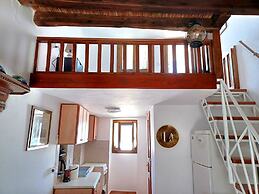 Skyros BnB Little Horse in Skyros Town