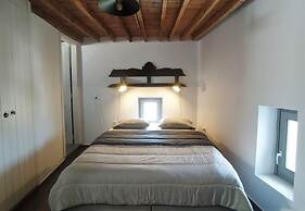 Skyros BnB Anna House in Brooke