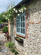 Escape the Ordinary - Dorset Village Vacation