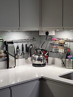 Escape the Ordinary - Dorset Village Vacation