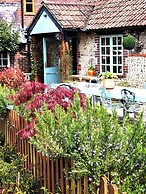 Escape the Ordinary - Dorset Village Vacation
