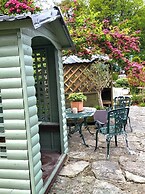 Escape the Ordinary - Dorset Village Vacation