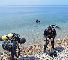 Escape the Ordinary - Dorset Village Vacation