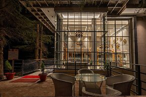 Mastiff Select Mandavya Dharamkot