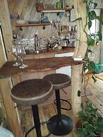 Unique 2-bed Cabin in Llanelli