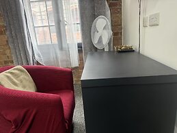 Nottingham Citycentre-studio-free Parking-wifi