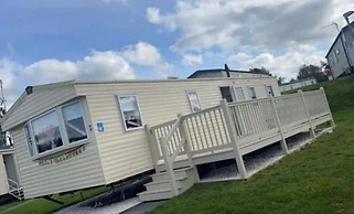 Seaside Caravan Retreat in Craig Tara