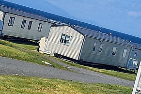 Seaside Caravan Retreat in Craig Tara