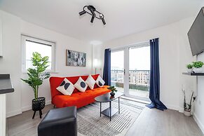 Top-rated Penthouse - King Size Bed & Free Parking