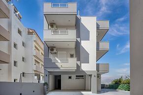 Fresh 1 Bd Apt with Patio in Heraklion