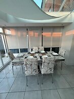 Dartford, 4 Beds, Sleeps 8, Near Bluewater and M25