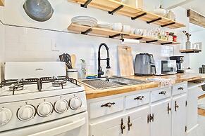 Hidden Comfort Studio Near Plaza District