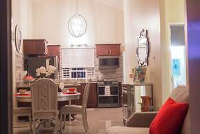 Royal Vacation Retreat