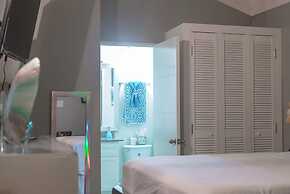 Royal Vacation Retreat