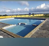 Royal Vacation Retreat