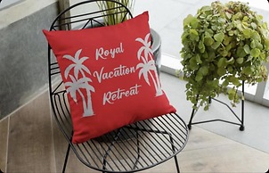 Royal Vacation Retreat