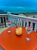 Luxury Caravan sea Views Sleep 6 Free Wifi