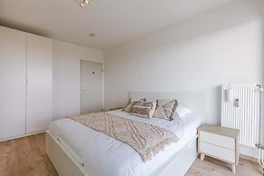 Bright Apartment With City View and Terrace