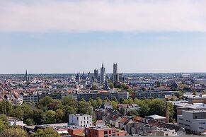 Bright Apartment With City View and Terrace