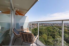 Bright Apartment With City View and Terrace