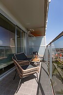 Bright Apartment With City View and Terrace