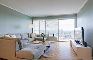Bright Apartment With City View and Terrace