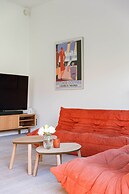 Cozy Beach Apartment With Garden