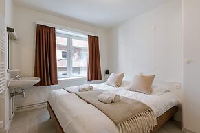 Charming art Deco Apartment With Harbor Views in Blankenberge