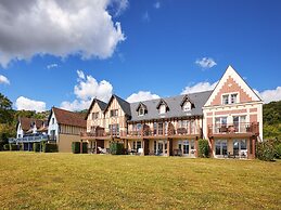 Terraced House in Residence & Spa With Common Pool and Sauna, Houlgate